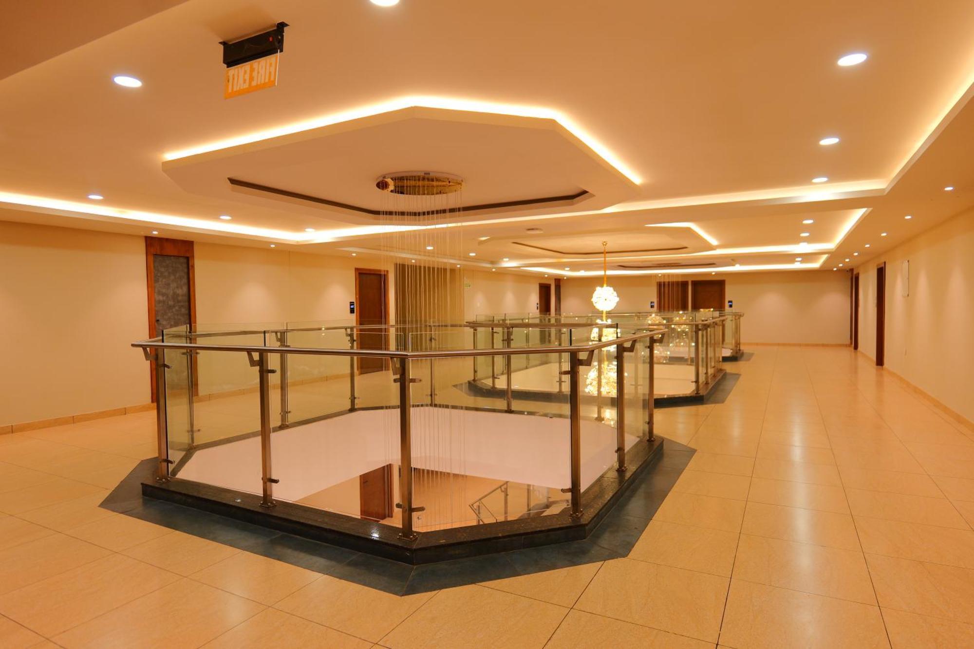 Hotel Classico International Kannangad 외부 사진
