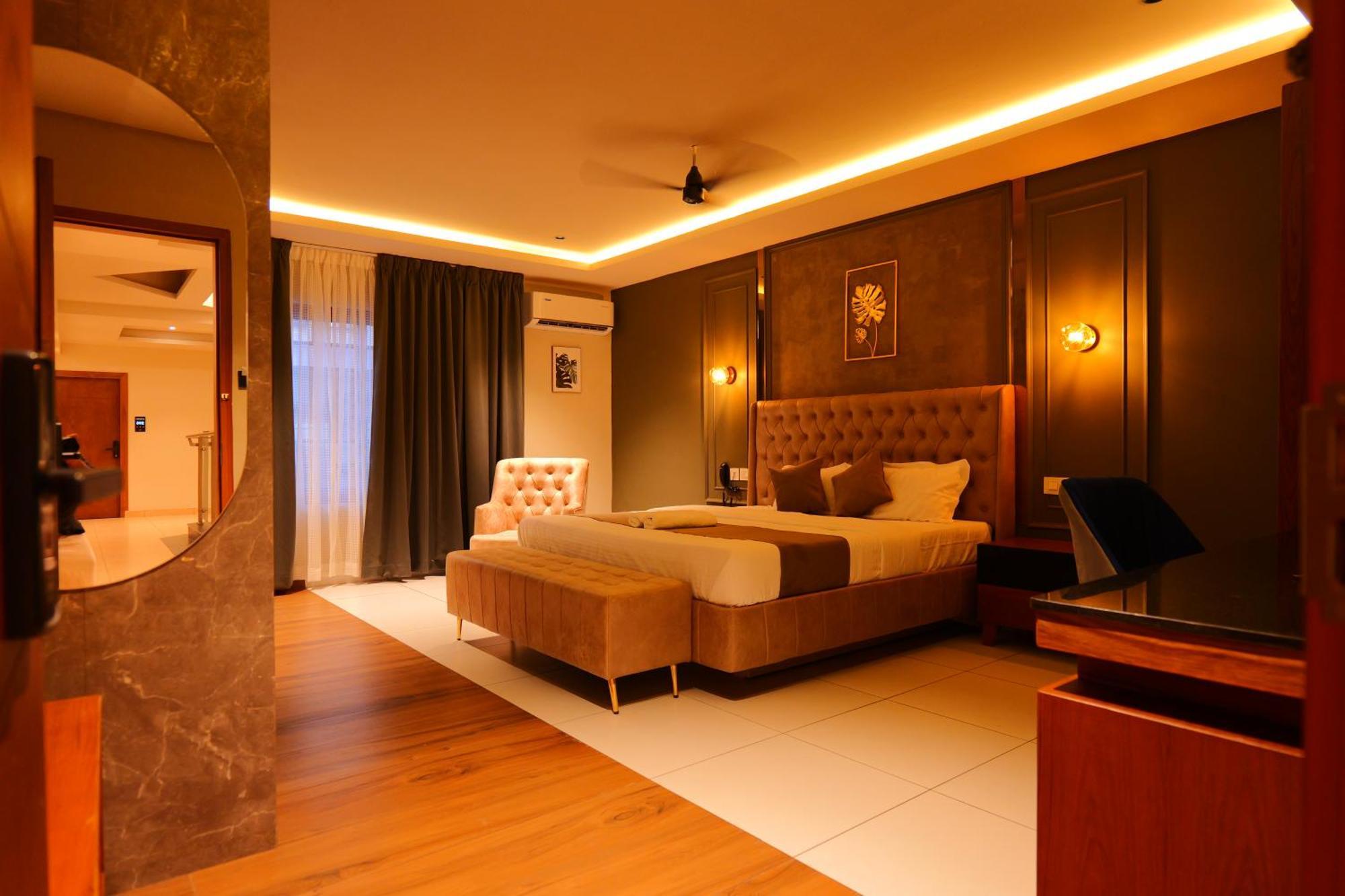 Hotel Classico International Kannangad 외부 사진