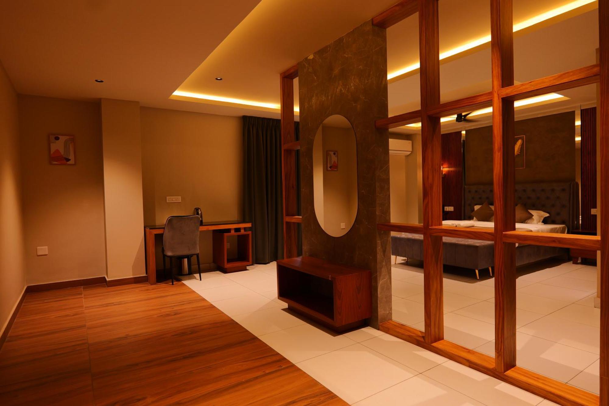 Hotel Classico International Kannangad 외부 사진