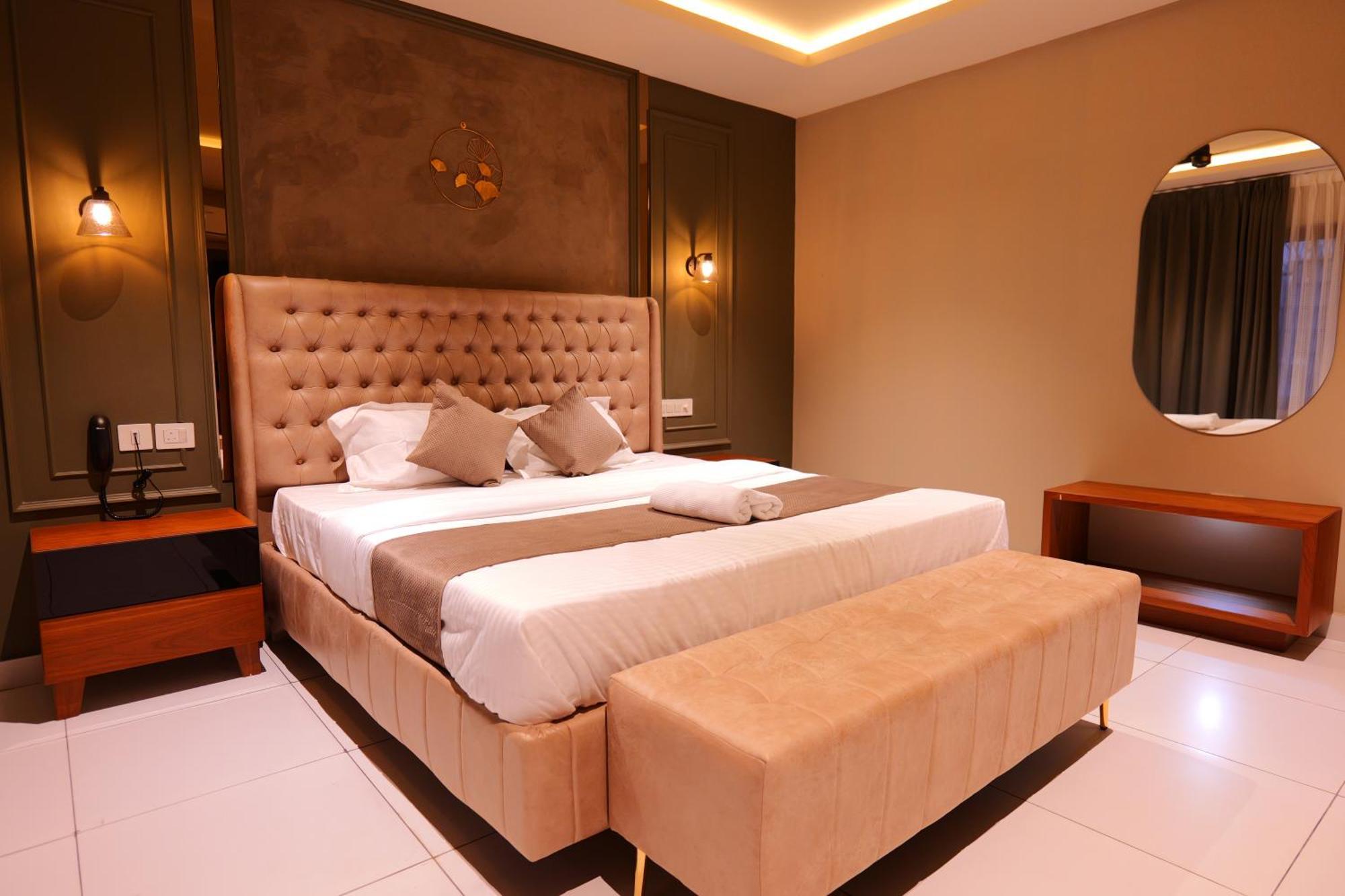Hotel Classico International Kannangad 외부 사진